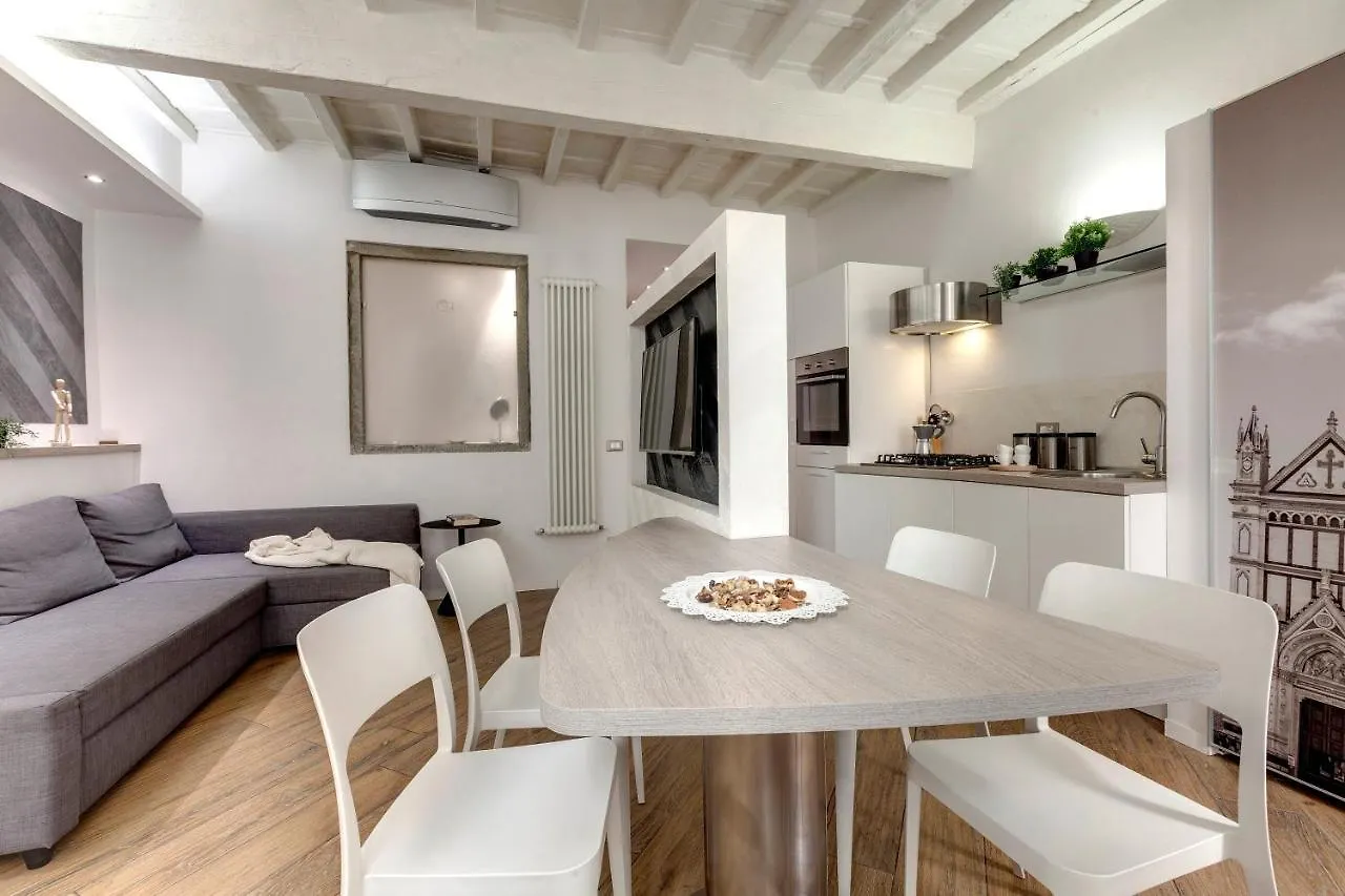 Rosa Apartment By Mamo Florence