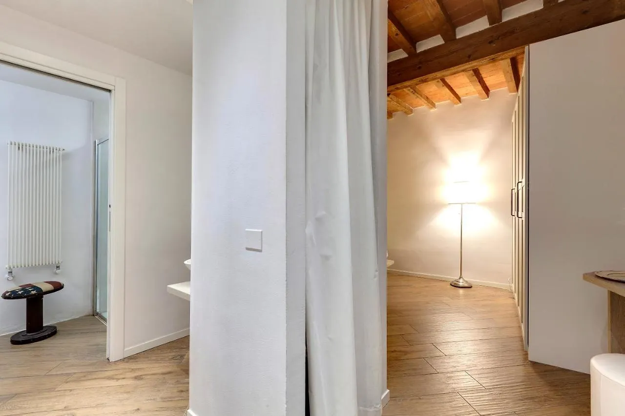 Rosa Apartment By Mamo Firenze